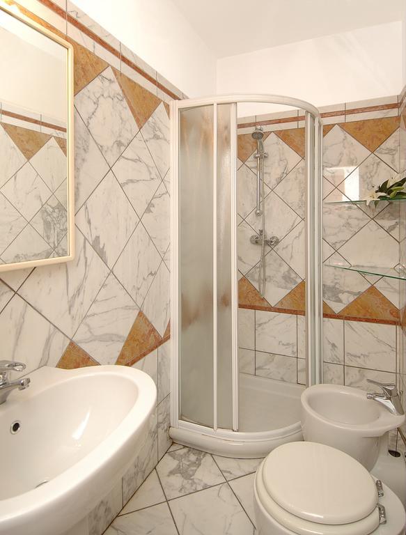 Hotel Ca' Dei Leoni Wenecja Zewnętrze zdjęcie